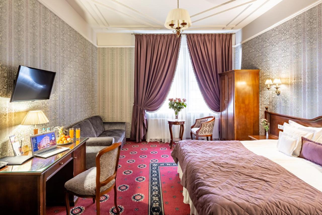 Hotel Atlas Deluxe Lviv Eksteriør billede